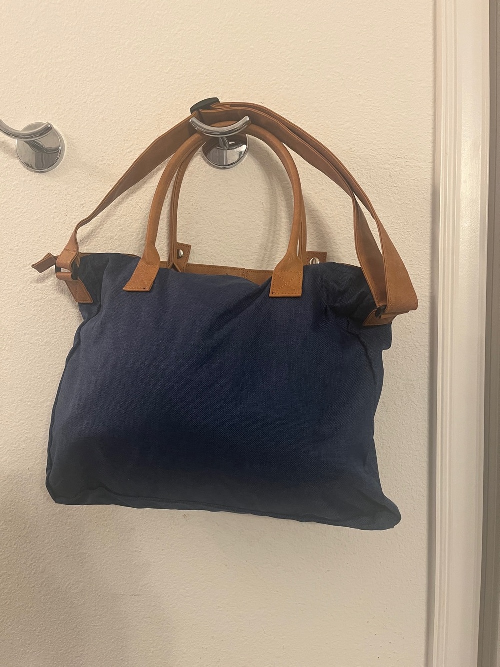 Purse - Picture 5 of 16
